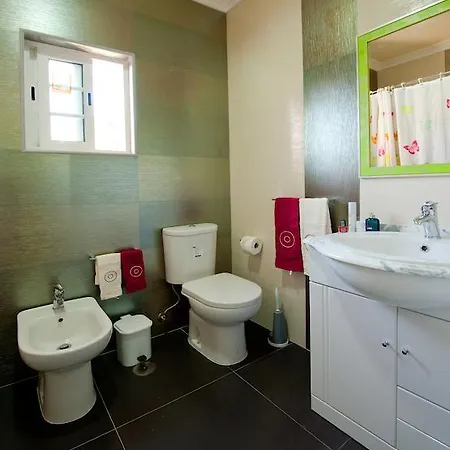 Villa Paraiso Spacious And Central To Enjoy Best Beaches Ac Wifi Garden Pool Albufeira