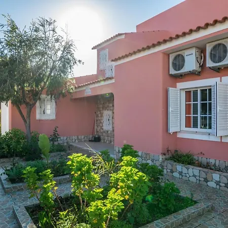 Paraiso Spacious And Central To Enjoy Best Beaches Ac Wifi Garden Pool Willa Albufeira