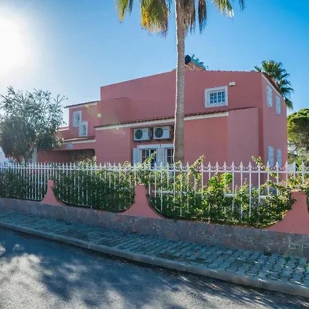 Villa Paraiso Spacious And Central To Enjoy Best Beaches Ac Wifi Garden Pool