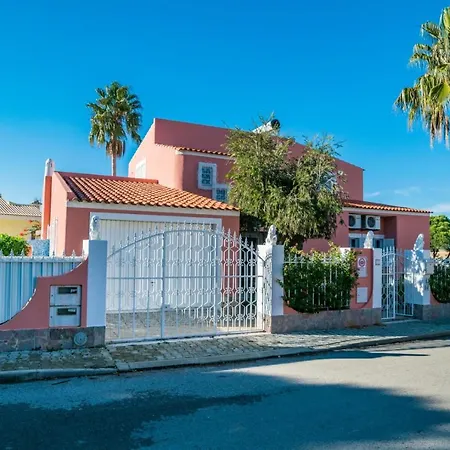 Paraiso Spacious And Central To Enjoy Best Beaches Ac Wifi Garden Pool Villa