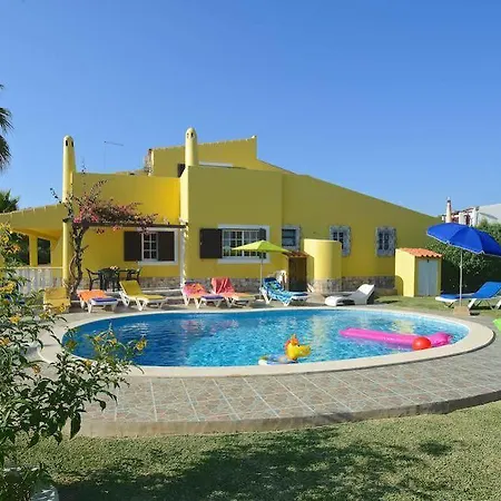 Paraiso Spacious And Central To Enjoy Best Beaches Ac Wifi Garden Pool Albufeira