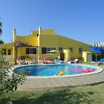 Paraiso Spacious And Central To Enjoy Best Beaches Ac Wifi Garden Pool Albufeira